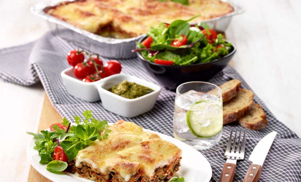 vegetarlasagne-salat-og-pesto